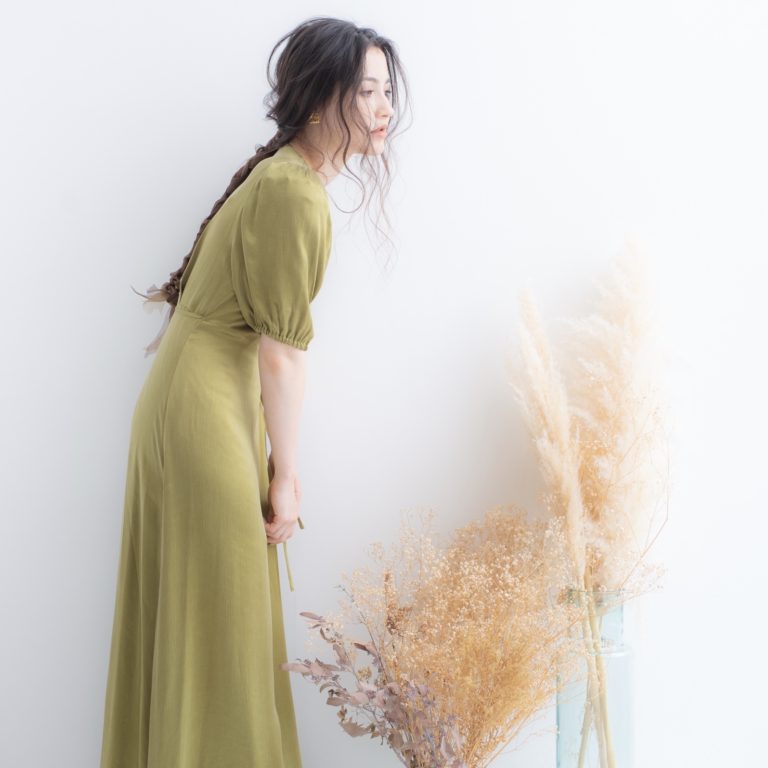 FRAY I.D】カシュクールサテンワンピース | FIORI 